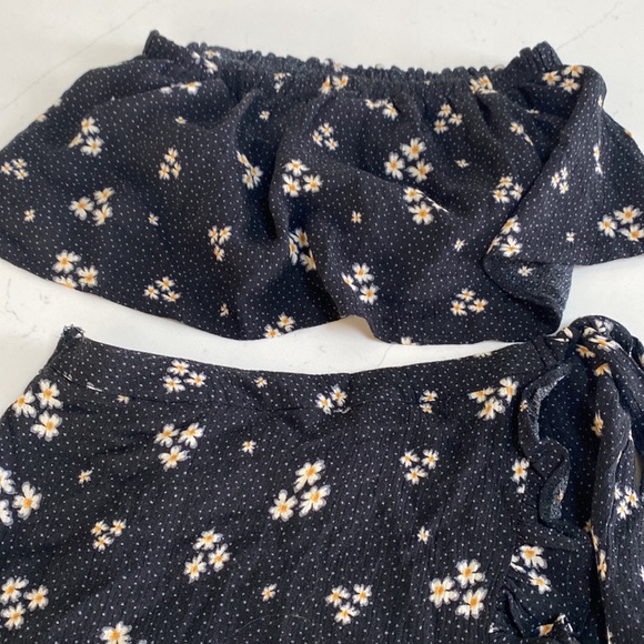 American eagle two piece skirt set - Picture 2 of 4